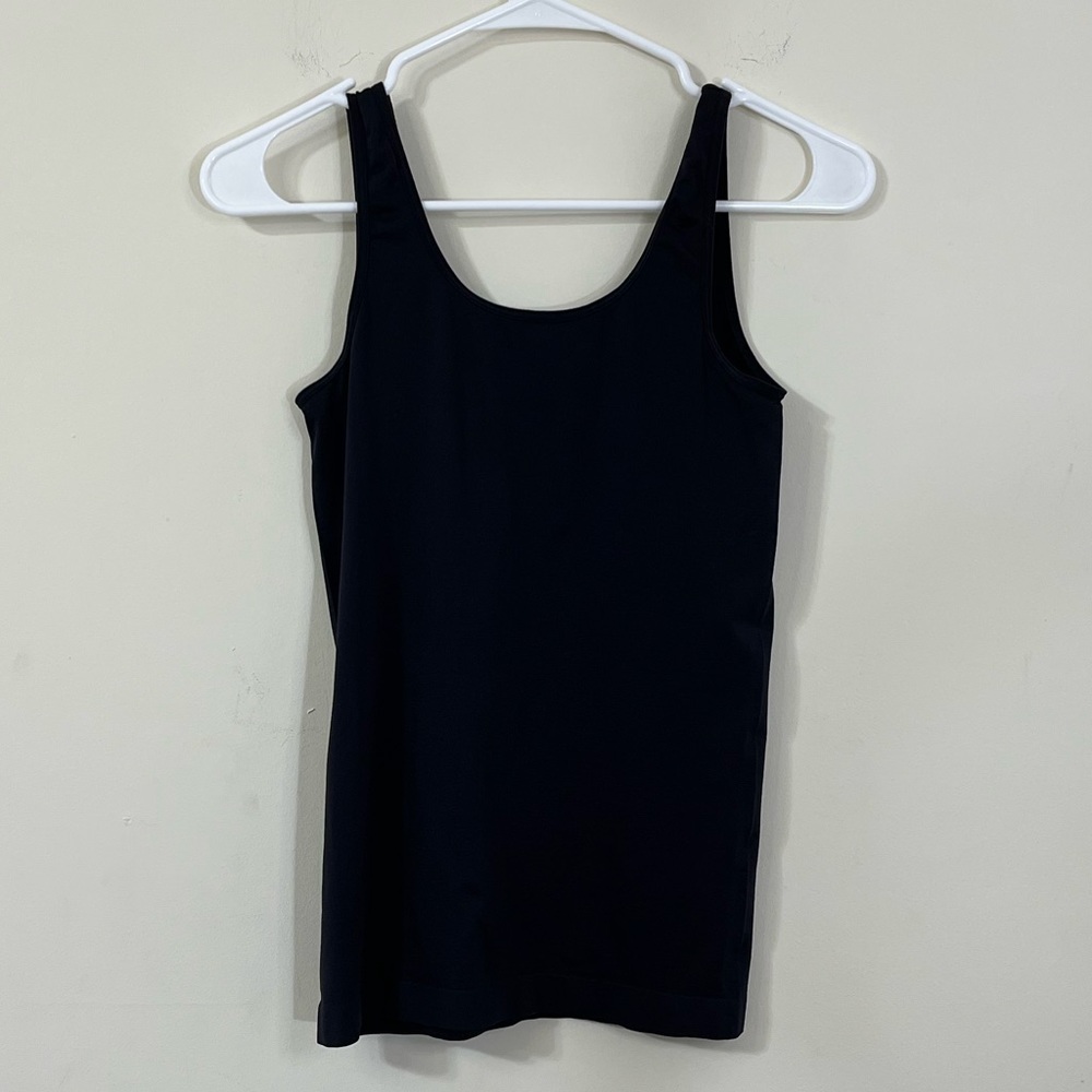 Ellen Tracy Essentials Black Seamless Camisole - Picture 5 of 6
